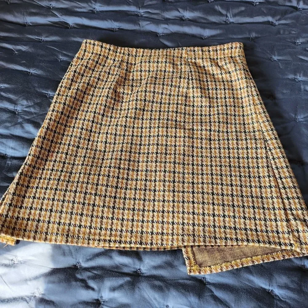 Angie Plaid A-Line Skirt with Ring Detail